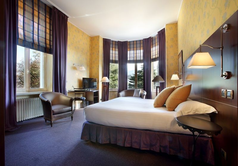 Hotel Ombremont Jean-Pierre Jacob ル・ブルジェ・デュ・ラック エクステリア 写真